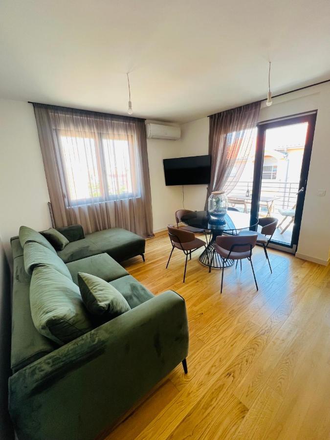 Apartment Klariss Zara Esterno foto
